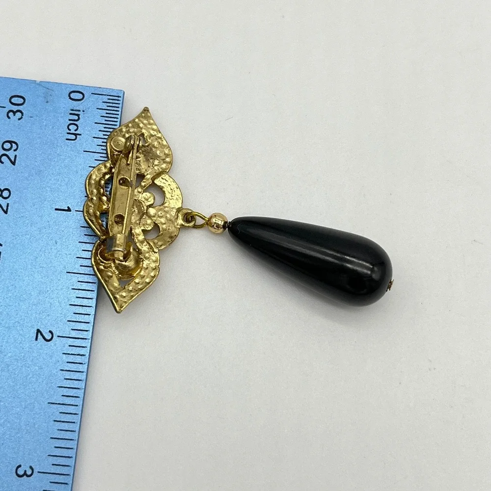 N/A elegant vintage